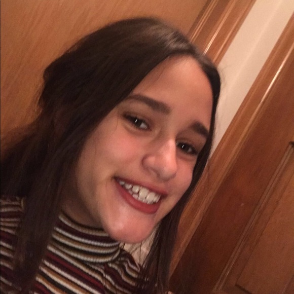 Meet your Posher, Jaida - Picture 2 of 3